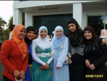 New friends I met at Gold Coast Mosque image